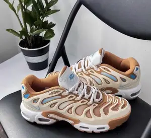 Original Nike Air Max Plus Drift Sneakers