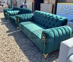 Sofa of 5 Seater Call