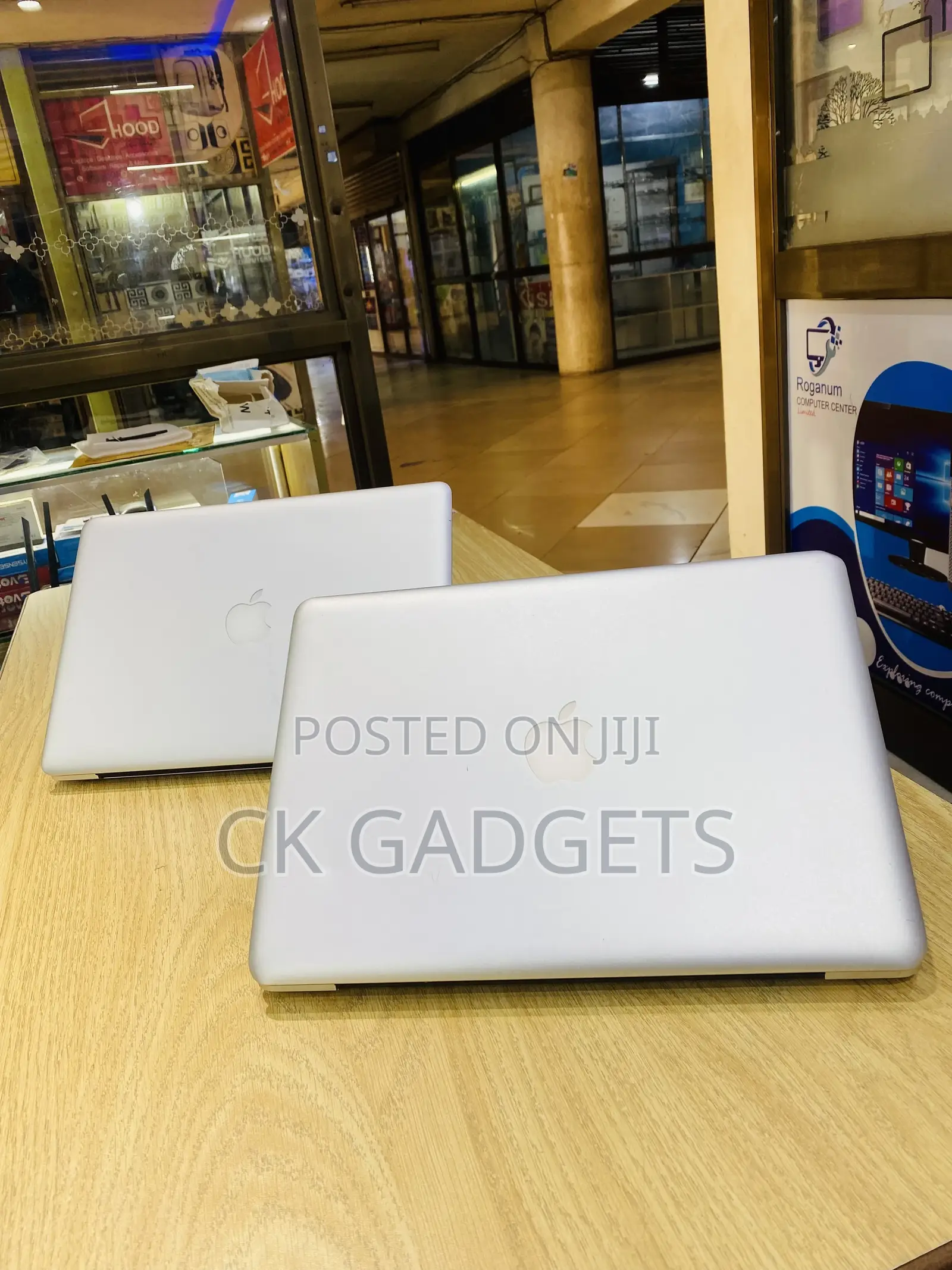 Laptop Apple MacBook Pro 4GB Intel Core I5 SSD 500GB