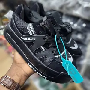 General Classy Sneakers