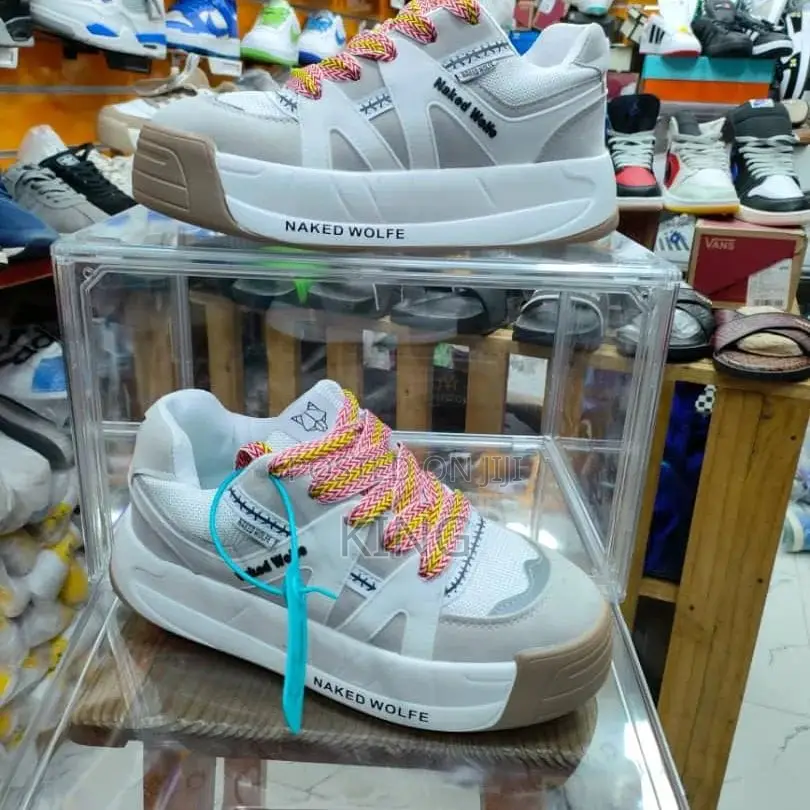 Banal Rear Sneakers