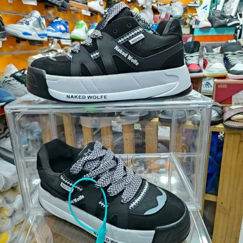 Chessy Fit Sneakers