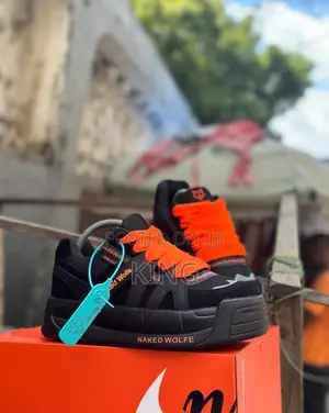 Vogue Fit Sneakers