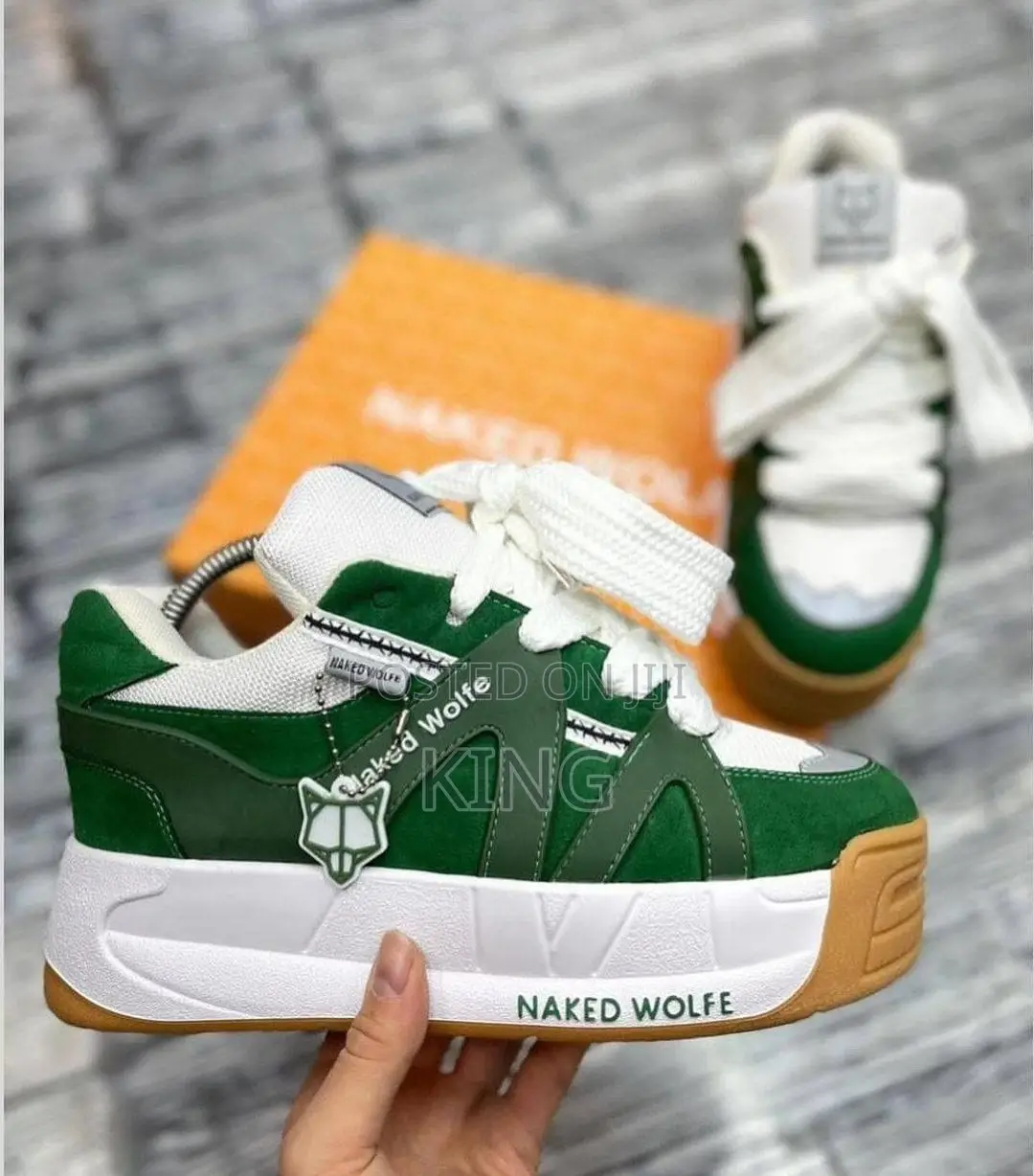 Fine Classic Sneakers