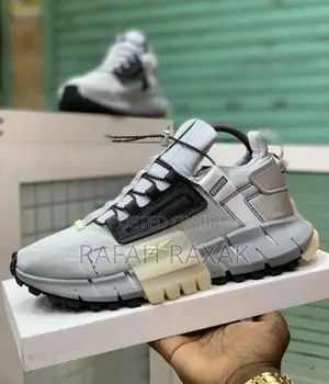 Original Grey Reebok Zig Kinetica Edge Sneakers