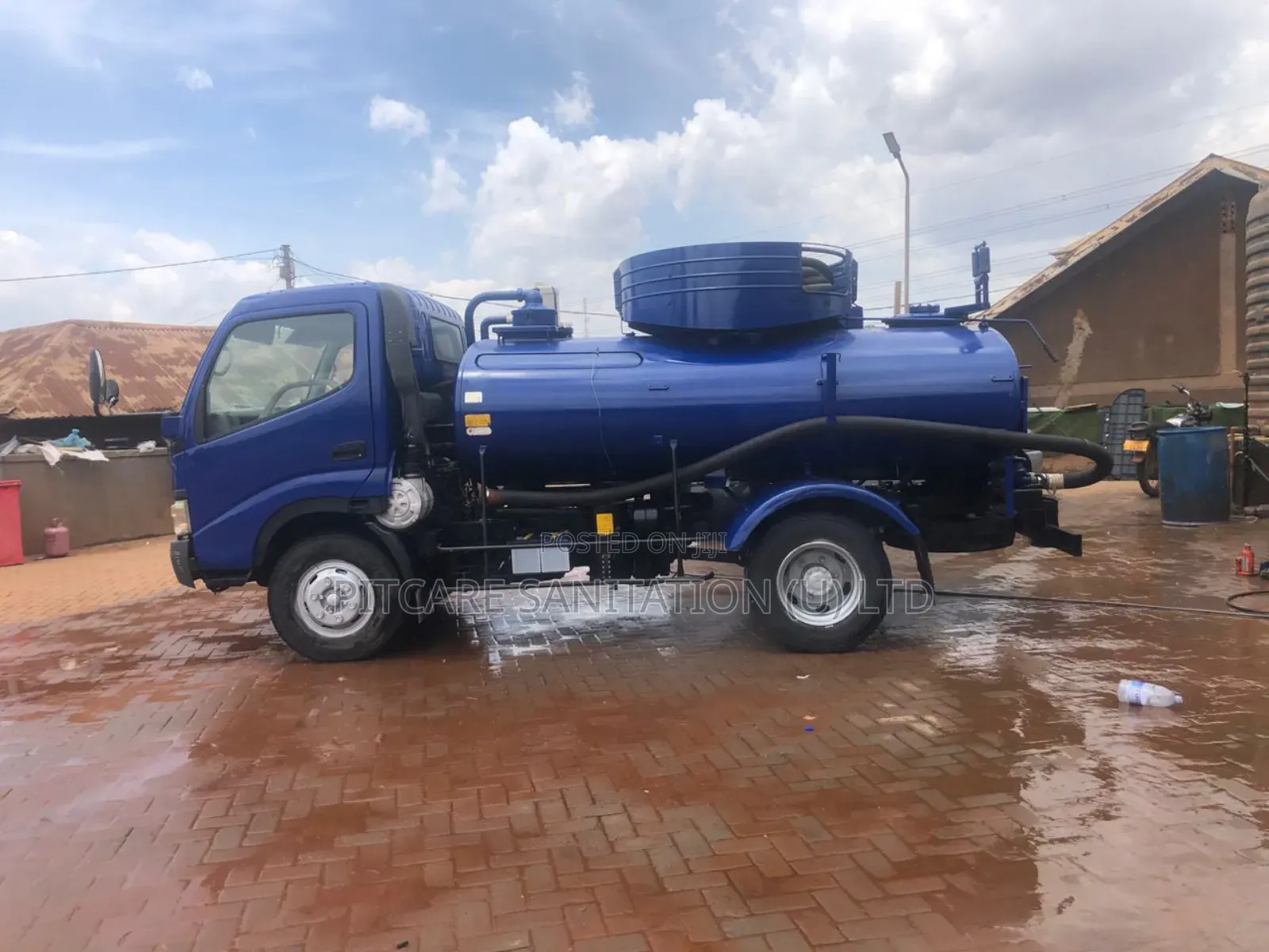Medium Size Cesspool Truck