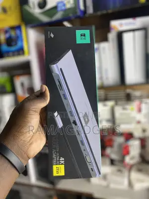 12 in 1 USB-C Hub ZT55 Ultra HD for Macbooks and Laptops