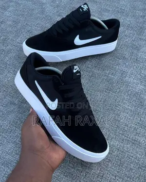 Original Black/White Nike Sb Chron Suede Casual Sneakers