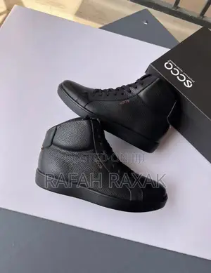 Original Black Leather High Top Casual Ecco Sneakers
