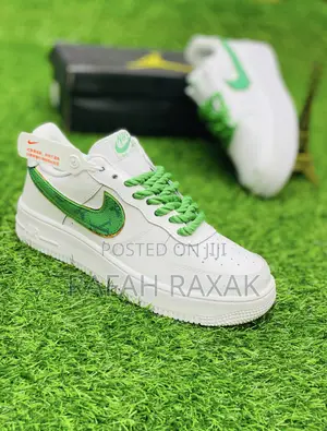 Original Nike Air Force 1 Low 07 Triple White/Lucky Green