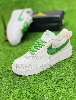 Original Nike Air Force 1 Low 07 Triple White/Lucky Green