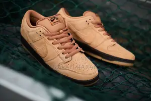 Original Unisex Brown Nike Sb Dunk Low Suede Sneaker