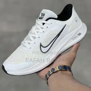 Original White Nike Air Zoom Running Cloth Sneaker