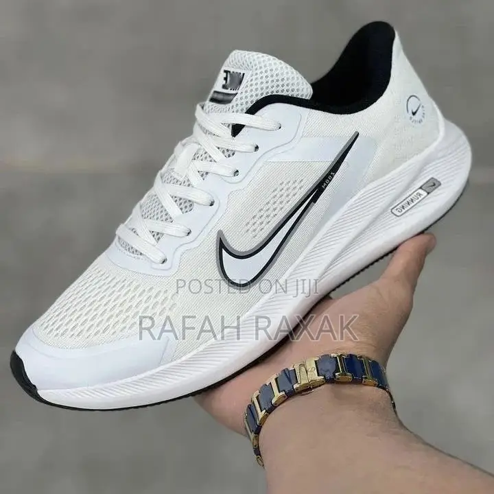 Original White Nike Air Zoom Running Cloth Sneaker