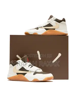Original Nike Air Jordan Jumpman X Travis Scott Sneakers