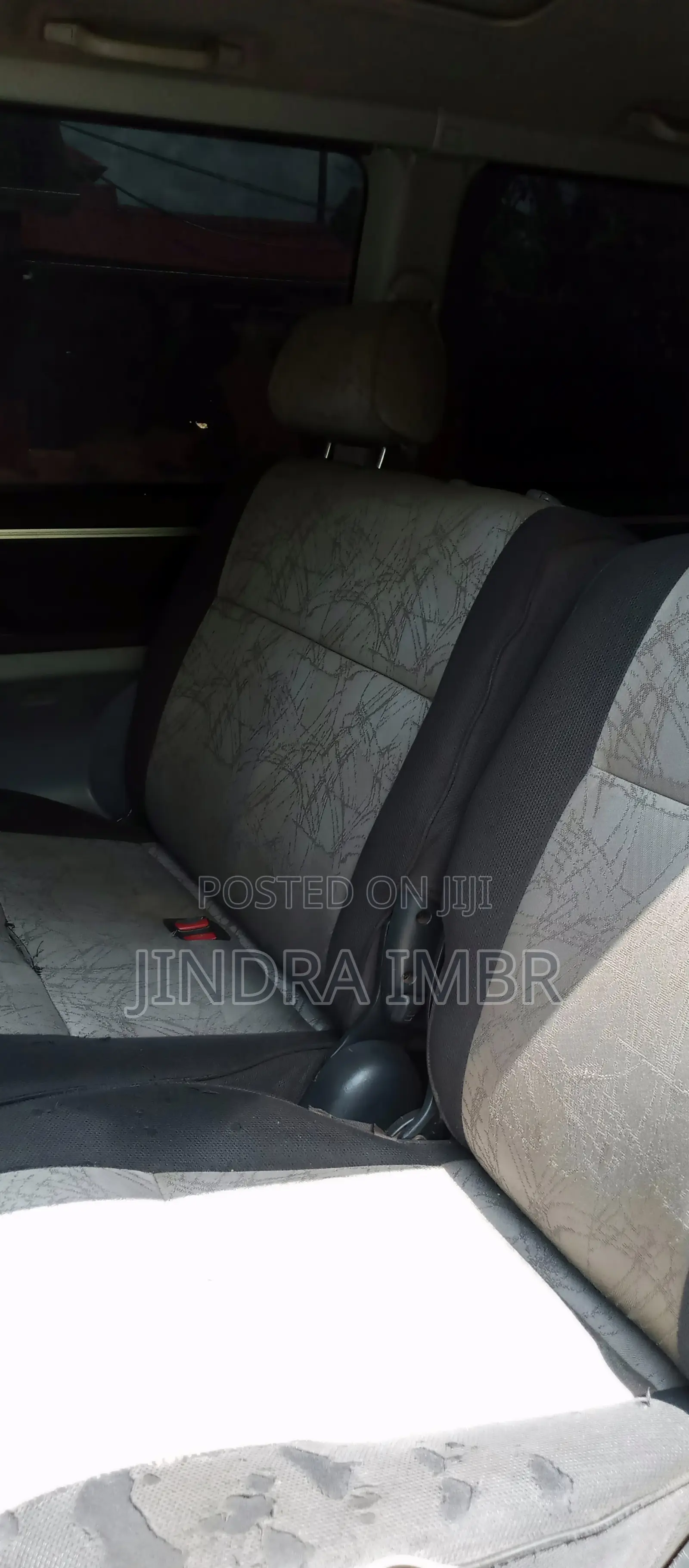 Toyota Regius 1999 Silver