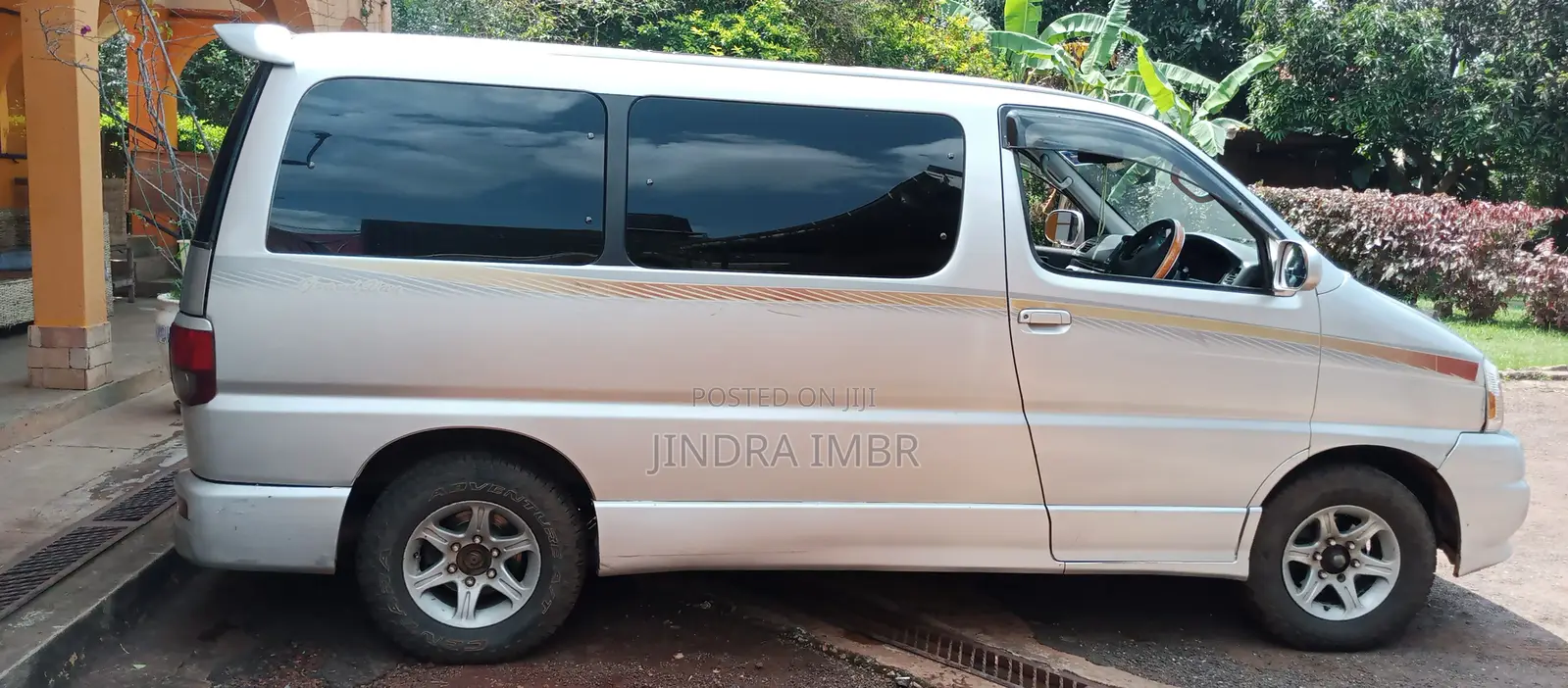 Toyota Regius 1999 Silver