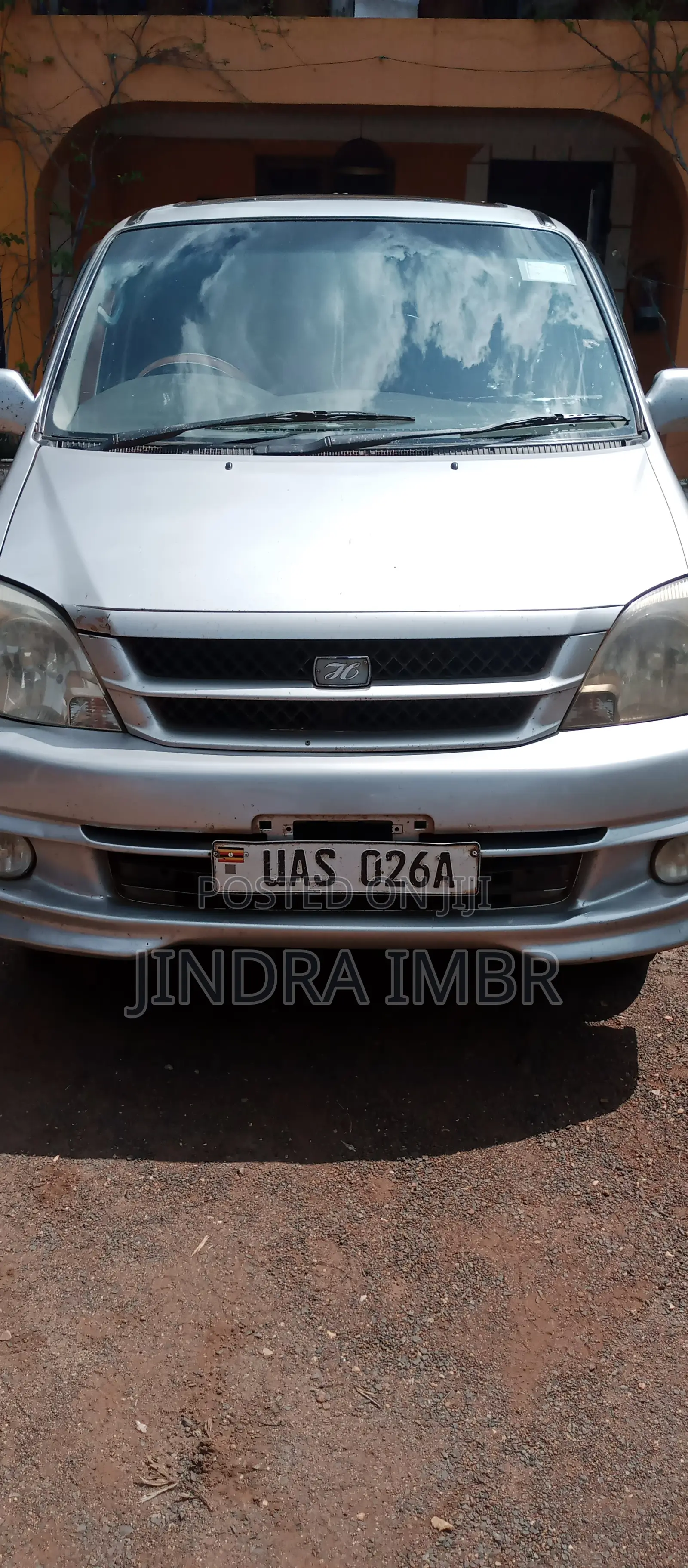 Toyota Regius 1999 Silver