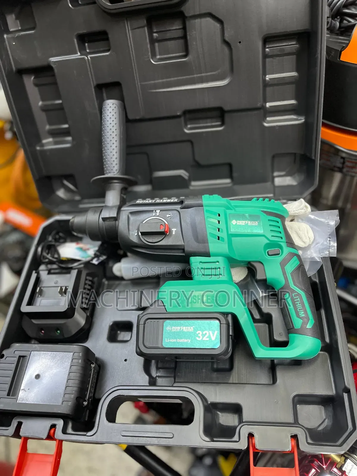 Hammer Drill Rechargeable.32v