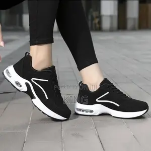 Puma Ladies Sneakers