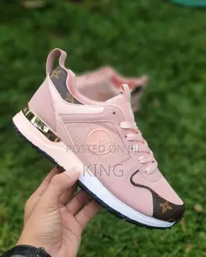 Nike Fine Sneakers