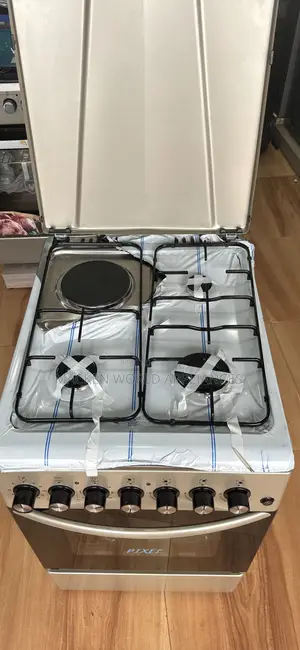 Pixel Cooker 3 Gas Burners 1 Electric Plate