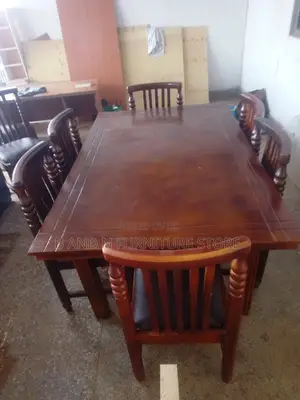 Excellent Dinning Table, Sit Seaters
