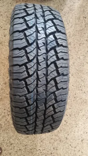 235/60r18 Adventure a/T Tyres