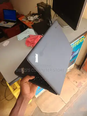 Laptop Lenovo ThinkPad Edge E540 4GB Intel Core I3 HDD+SSD 320GB