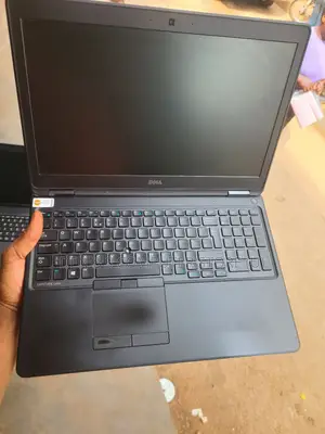 Laptop Dell Latitude E5500 8GB Intel Core I5 SSD 256GB