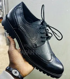 Classic Men’S Black Lace Up Oxfords