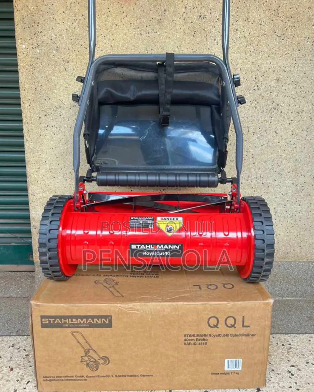 Manual Lawnmower