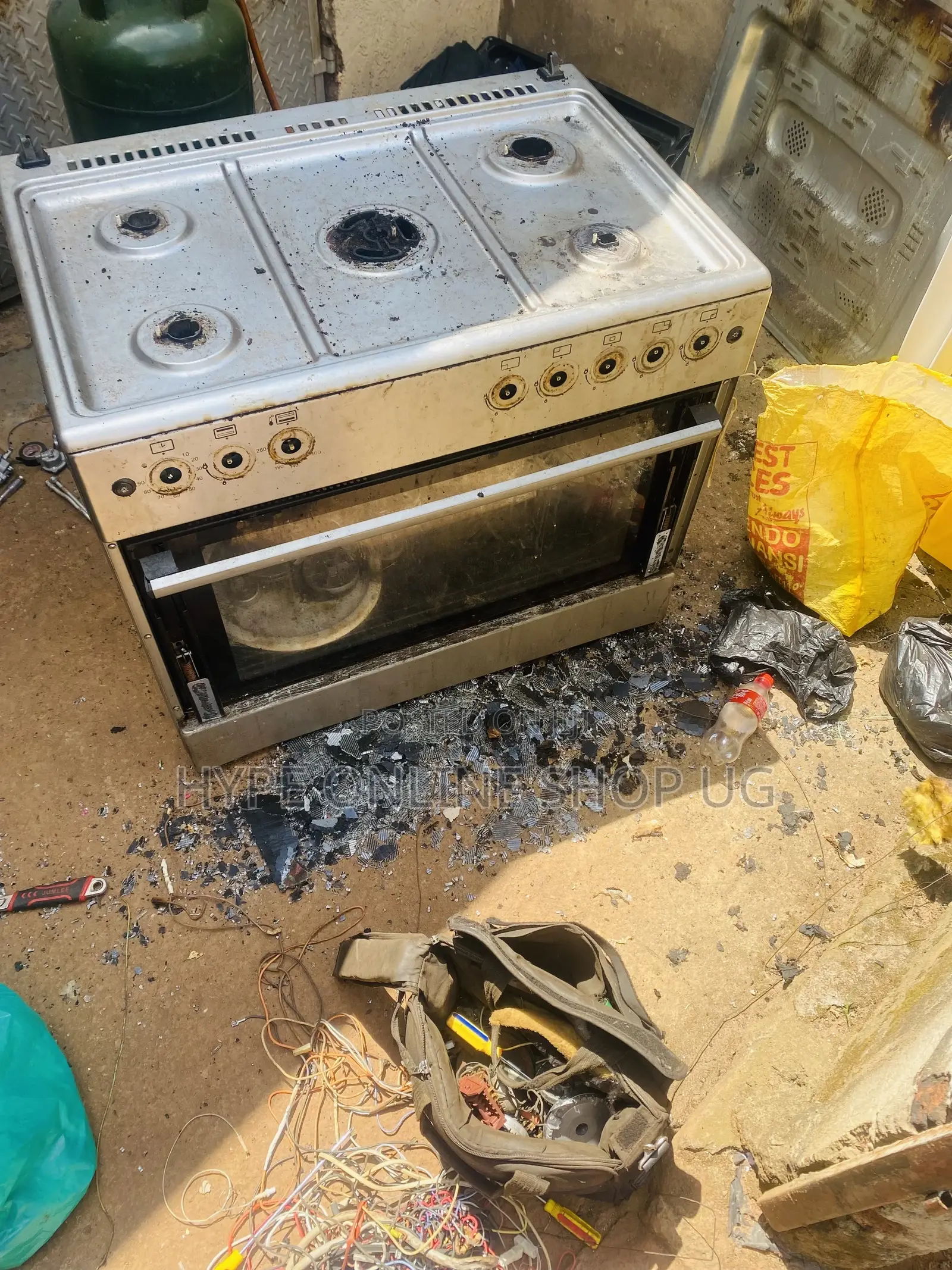Commercial Cookers,Oven Repair Technicians