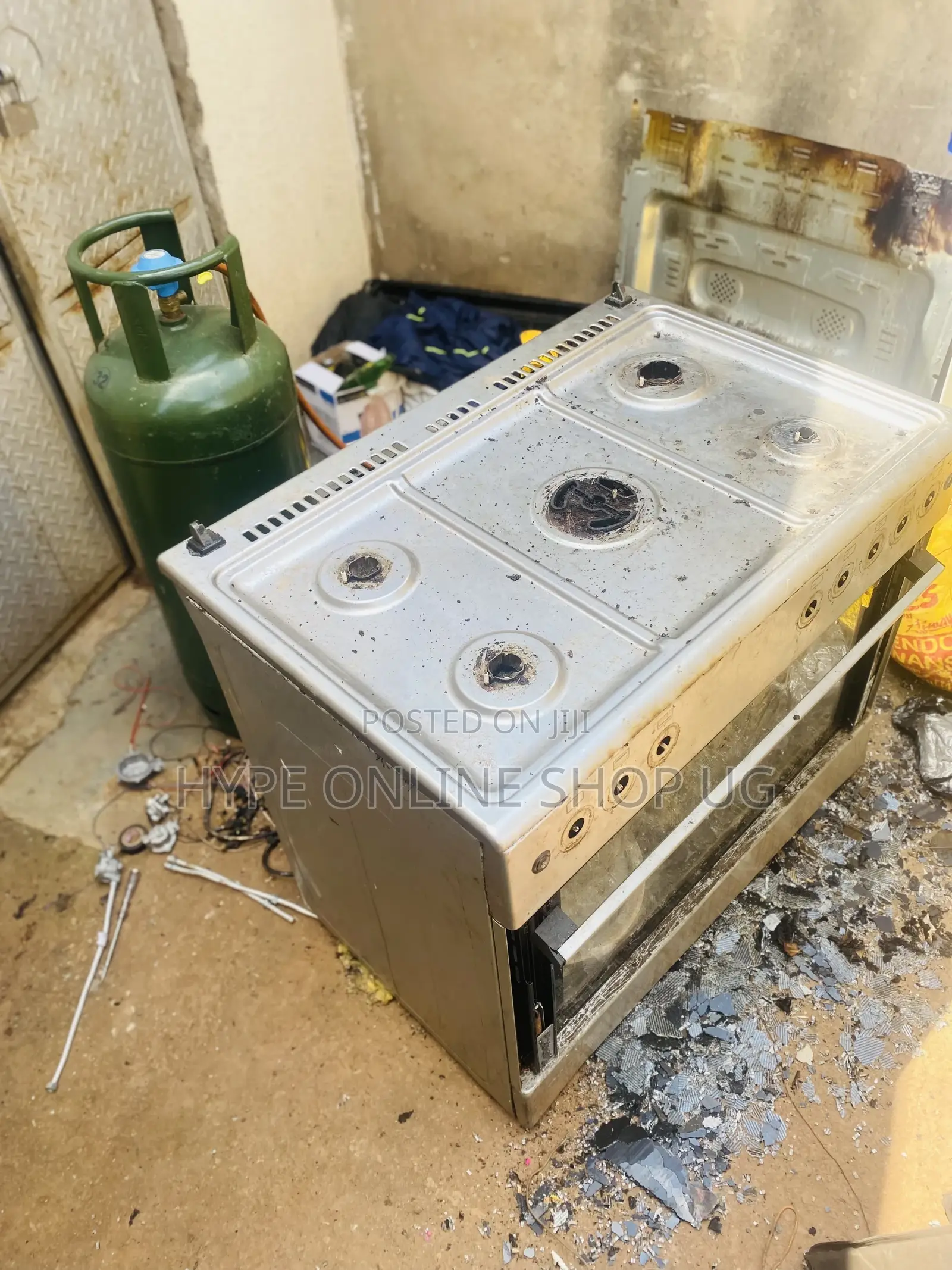 Commercial Cookers,Oven Repair Technicians