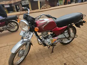 Bajaj Boxer 2023 Red