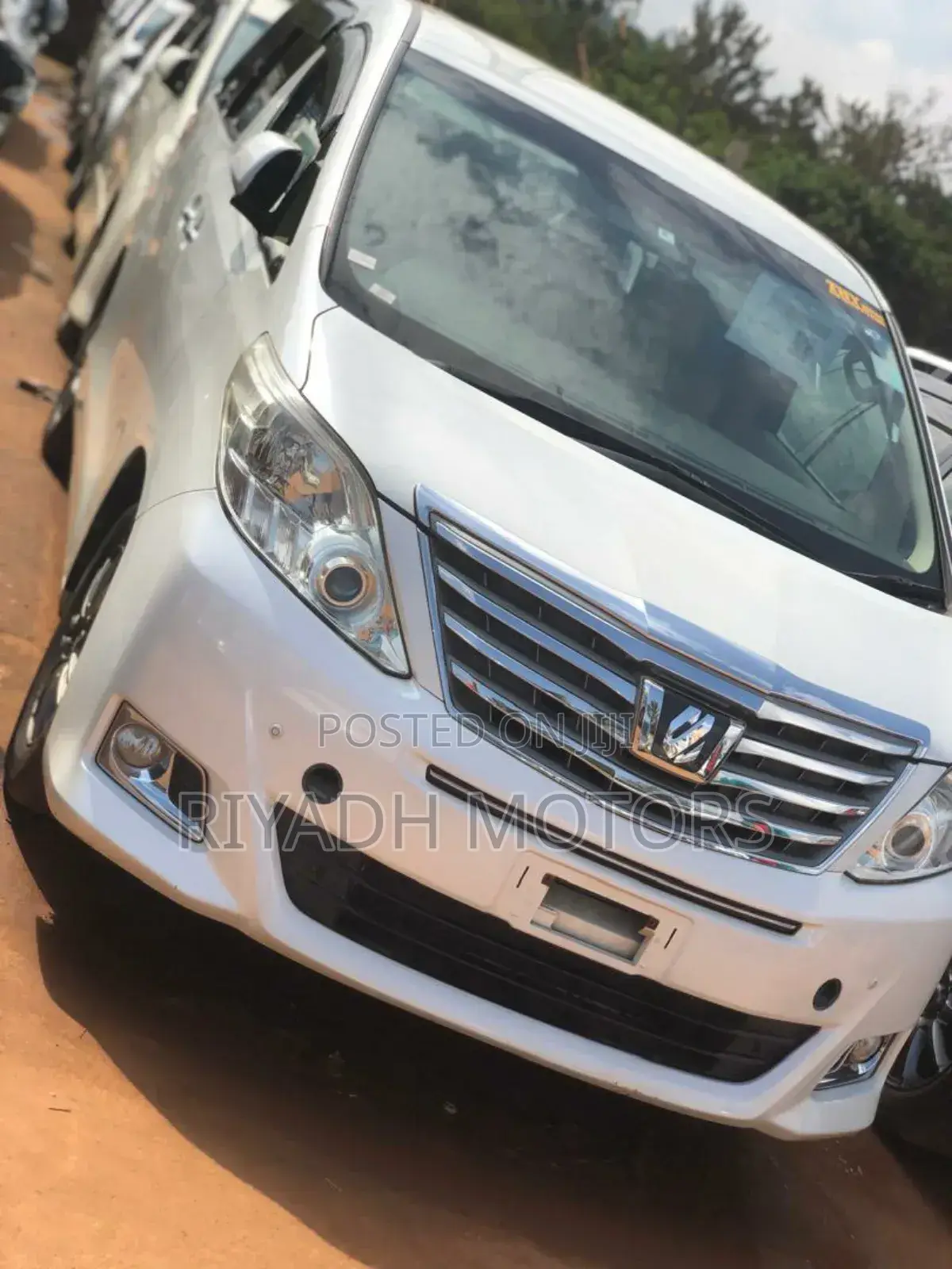 Toyota Alphard 2012 White