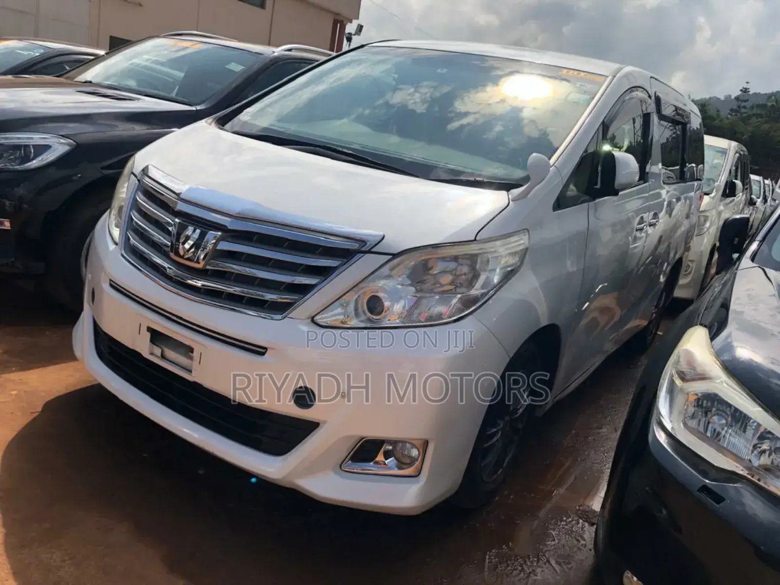 Toyota Alphard 2012 White