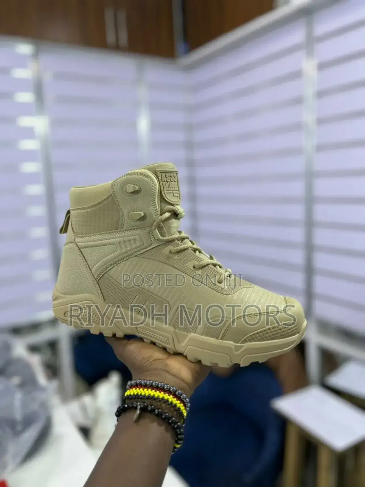 Janggle Boots