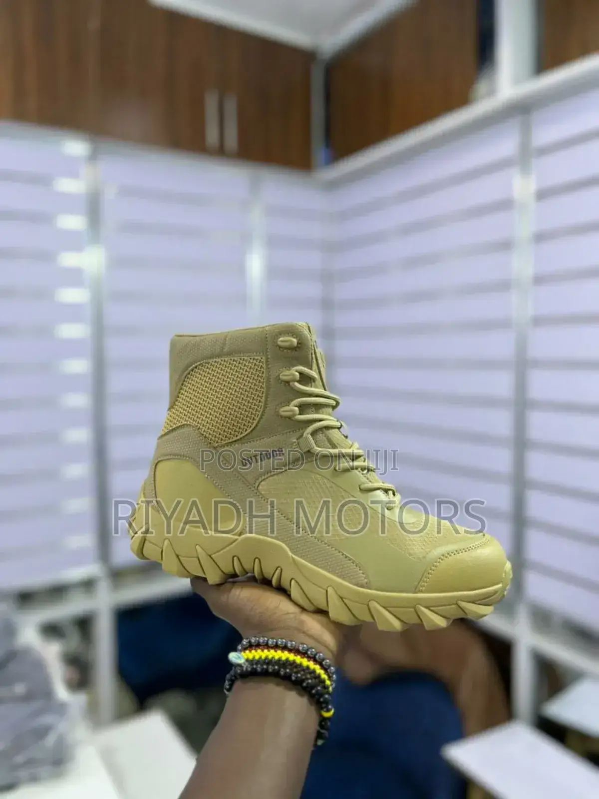 Janggle Boots