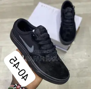 Original Nike SB Chron Charge Suede Sneakers