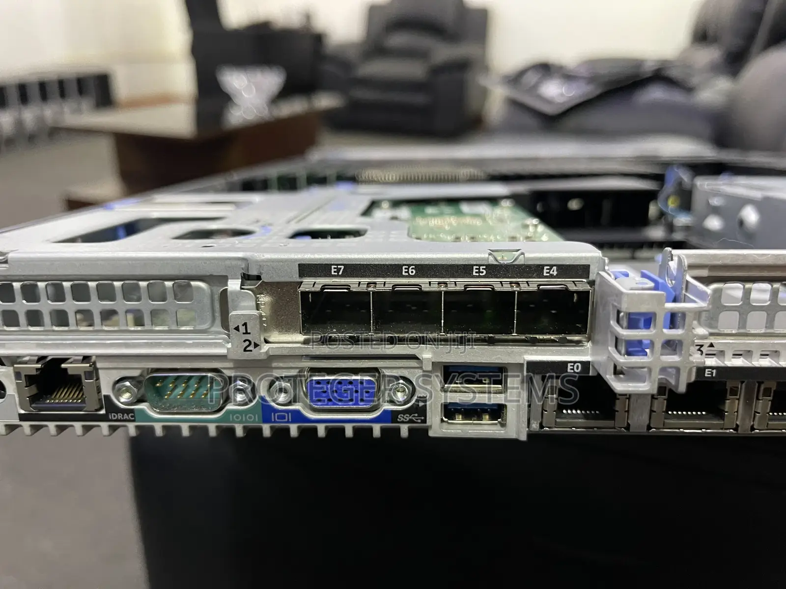 New Server Dell PowerEdge R640 32GB Intel Xeon HDD+SSD 1.5T