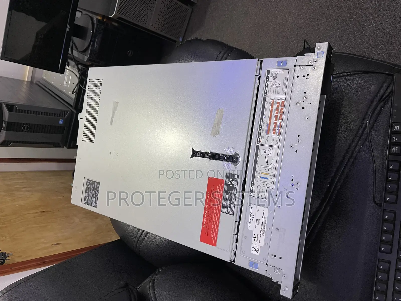 New Server Dell PowerEdge R640 32GB Intel Xeon HDD+SSD 1.5T