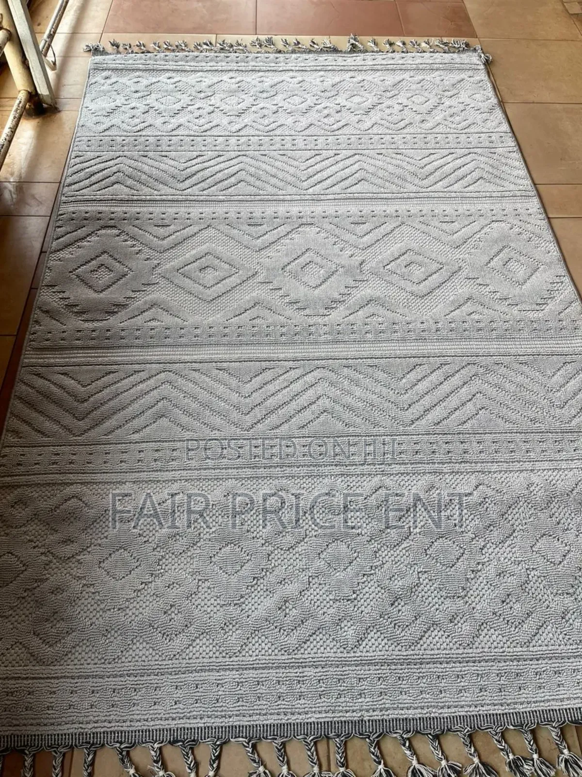 Original Wool Center Carpets.1.5x 2 Metres.( Gray).