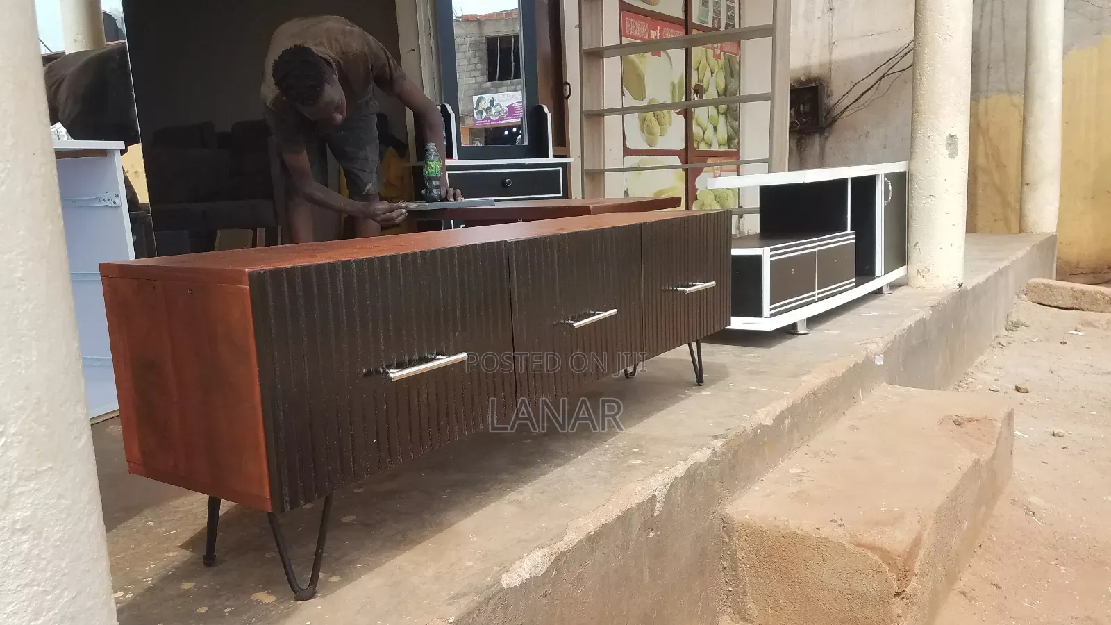 Clasic Tvstand