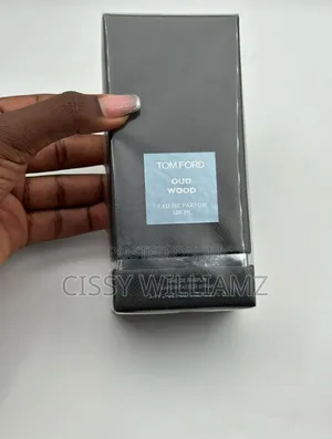 Oud Wood Perfume by Tom Ford/Oud Wood Eau De Parfum Tom Ford