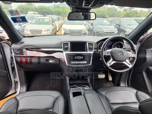 Mercedes-Benz M Class ML 350 BlueTEC 4Matic 2012 Silver