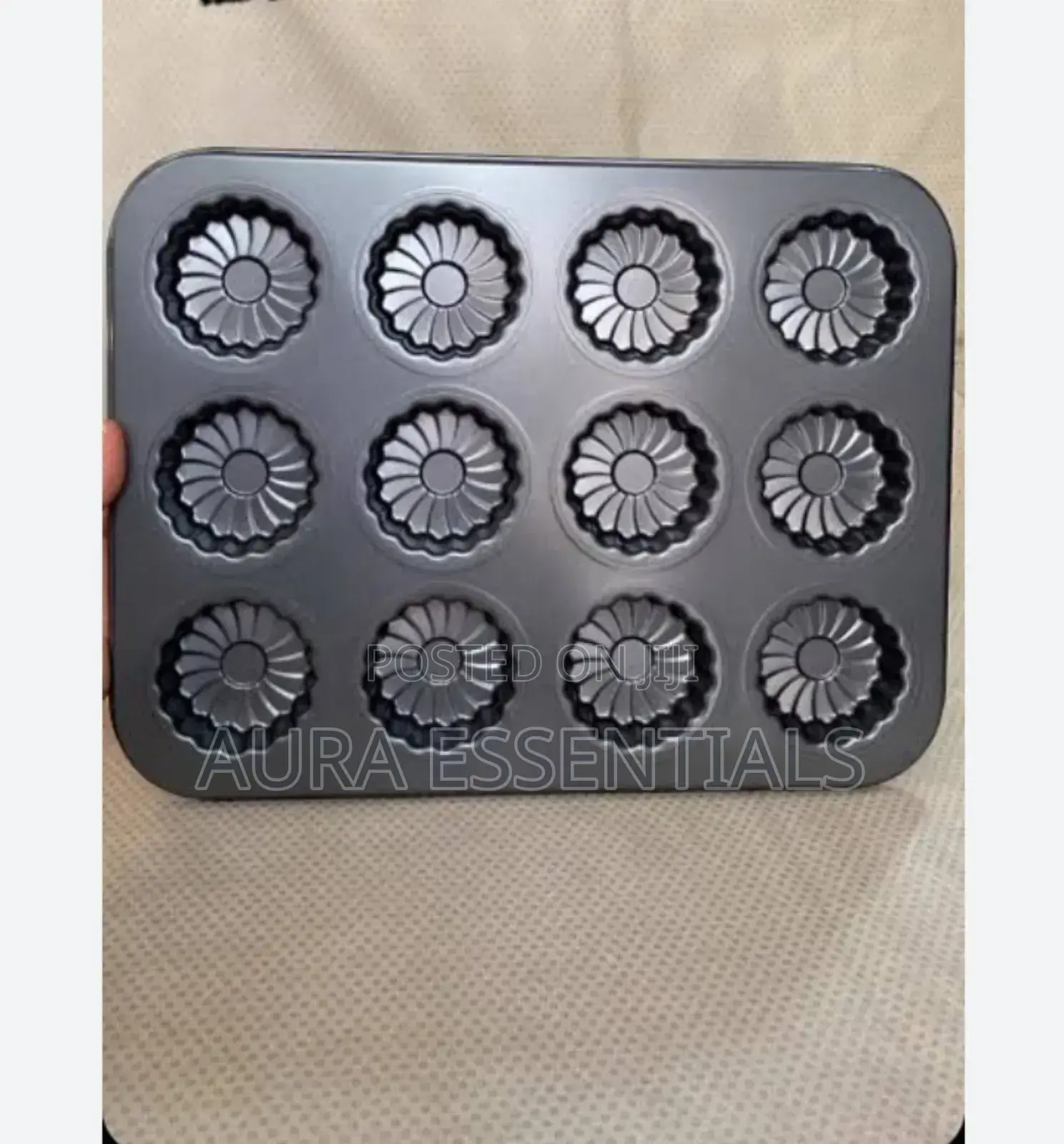 12 Cup Non Stick Cupcake Muffin Pan