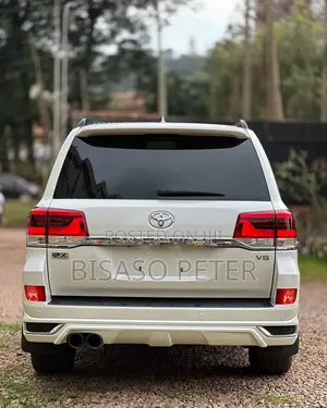 Toyota Land Cruiser 4.6 V8 ZX 2016 White