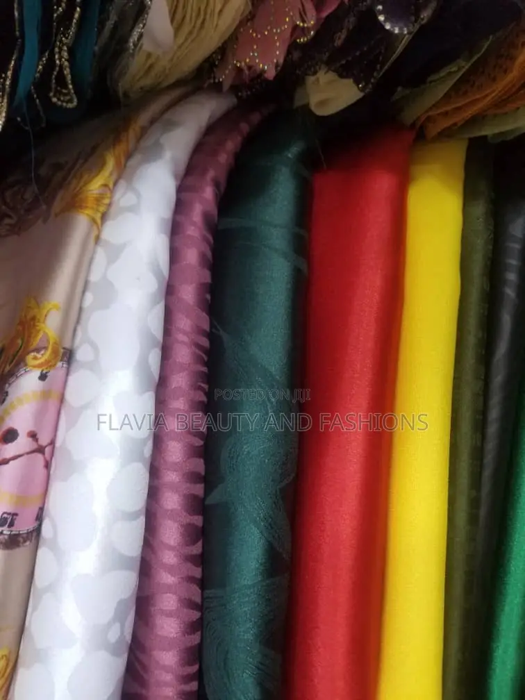 Gomesi Materials