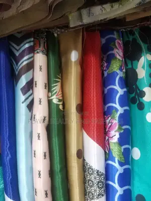 Gomesi Materials